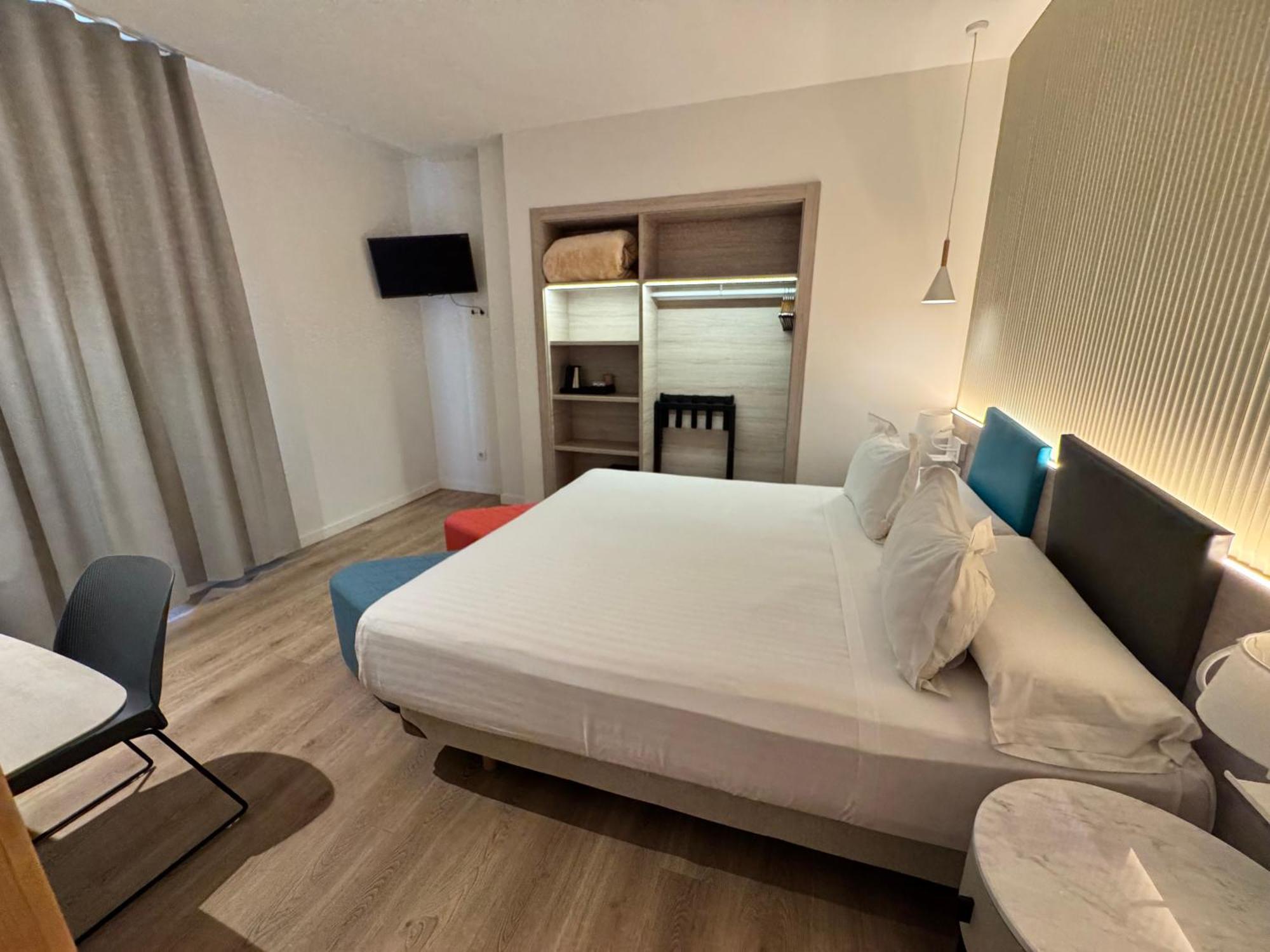 Hotel Mediterraneo Valencia — Fotos 1